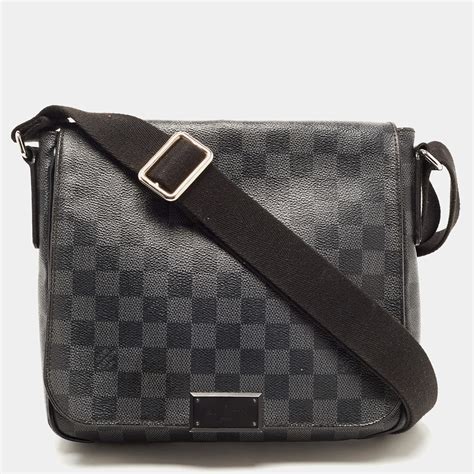 louis vuitton damier graphite messenger unix bag|Louis Vuitton district pm.